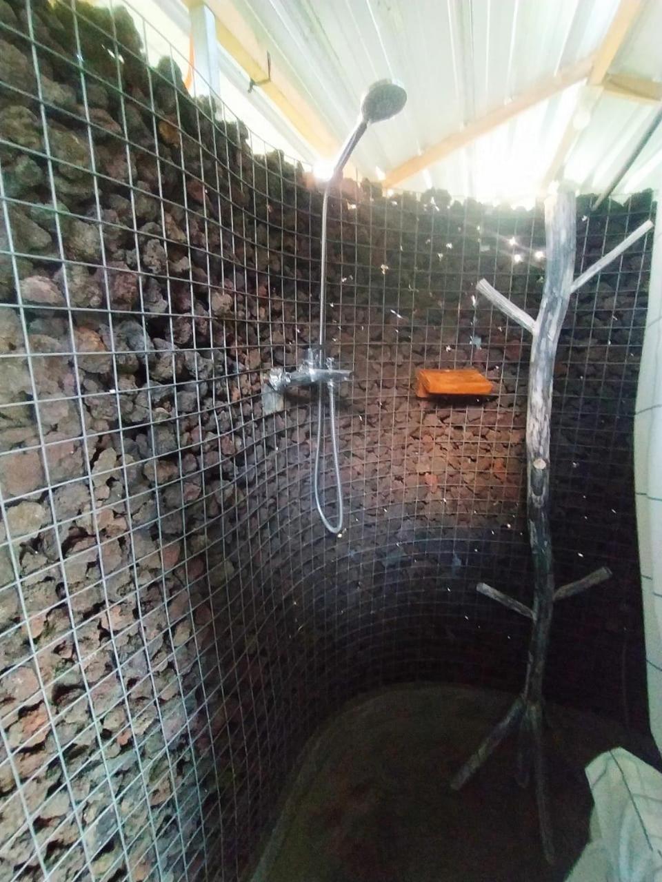 Adventures 'hide In Nature Lodge' *